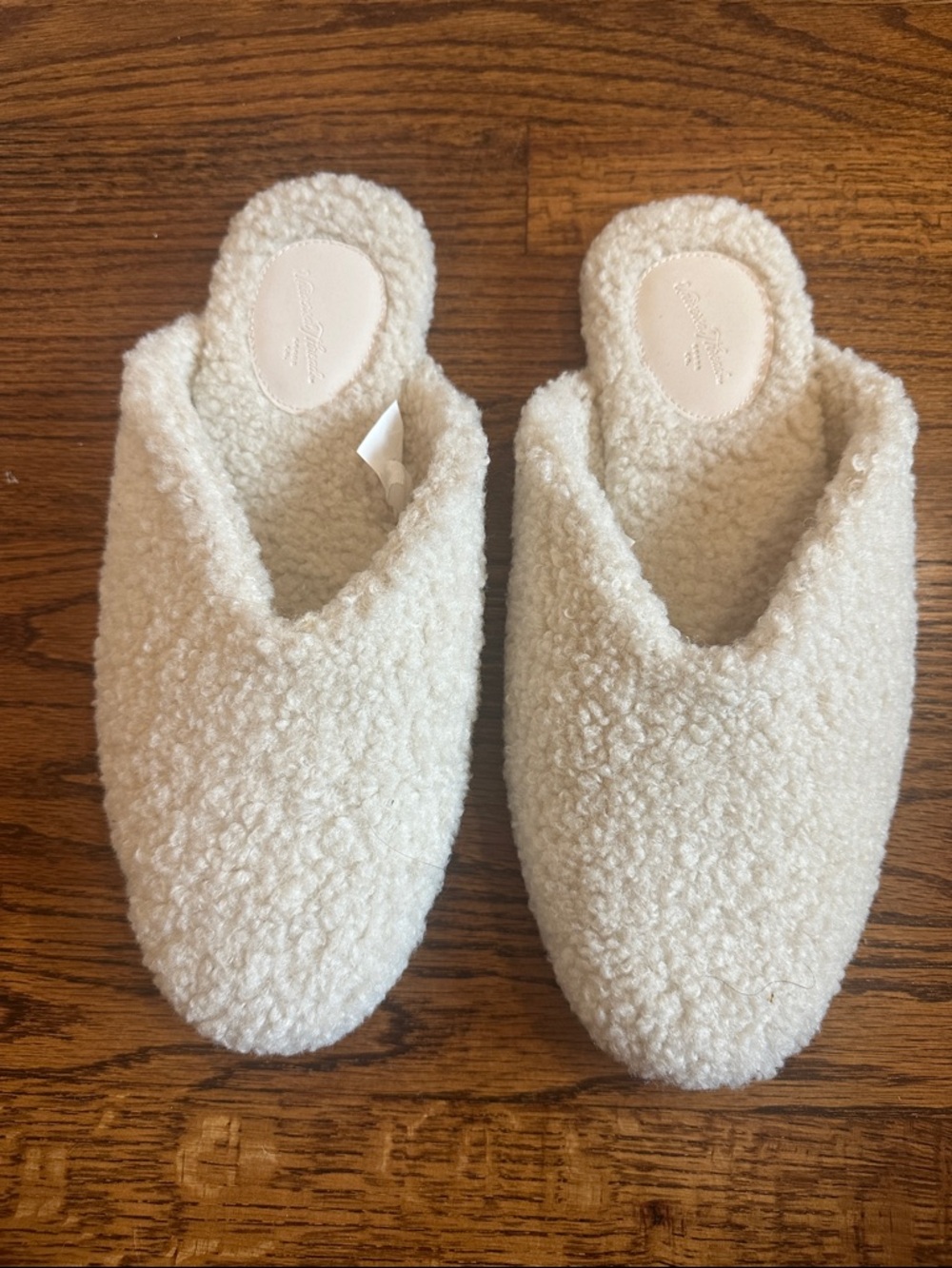NWOT Universal Thread Sherpa Slipper